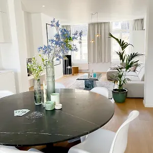 https://jacobs-getaway.hotelsghent.com
