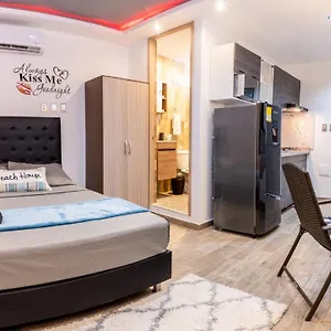 https://confortrelax-romntico-apartaestudio-piscina-parqueadero.santamartahotels.net
